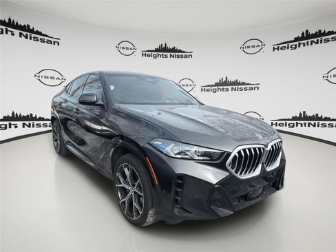 Used 2024 BMW X6 xDrive40i w/ Premium Package image 5