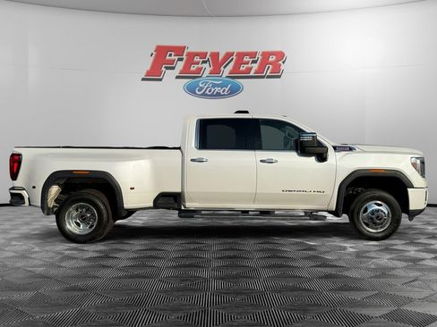 Used 2022 GMC Sierra 3500 Denali w/ Denali Ultimate Package AWD/4WD image 6
