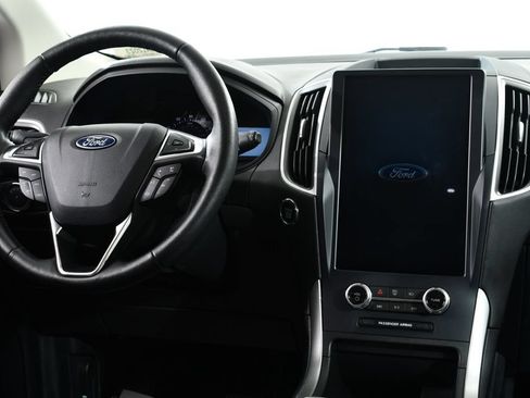 Used 2024 Ford Edge SEL w/ Convenience Package AWD/4WD image 8