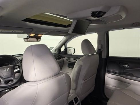 Used 2022 Honda Pilot Touring image 37