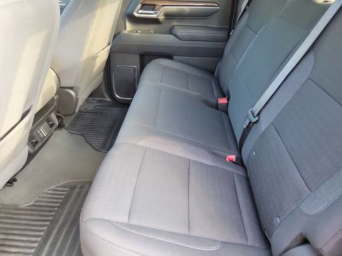 Used 2025 Chevrolet Silverado 1500 LT RWD image 13