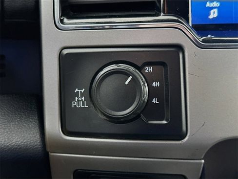 Used 2022 Ford F250 Lariat w/ Lariat Value Package image 40