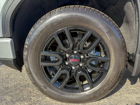 Used 2026 GMC Sierra 1500 Elevation AWD/4WD image 37