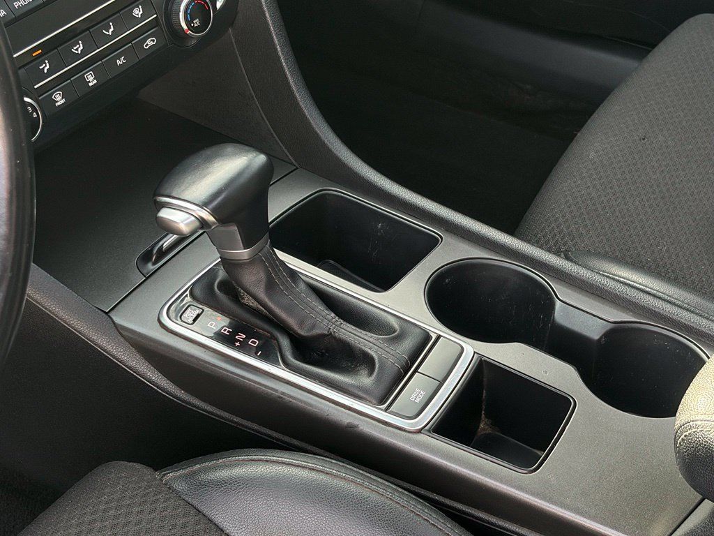 Used 2018 Kia Optima S w/ Panoramic Sunroof Package FWD image 11
