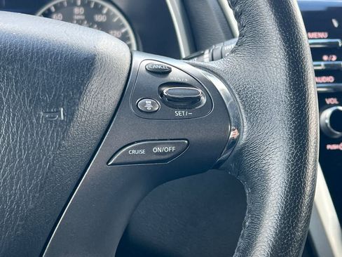 Used 2021 Nissan Murano SV FWD image 28