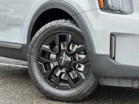 Certified 2023 Kia Telluride SX Prestige X-Pro image 2