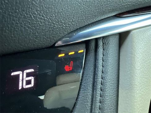 Used 2017 Cadillac XT5 Luxury w/ Driver Awareness Package image 44