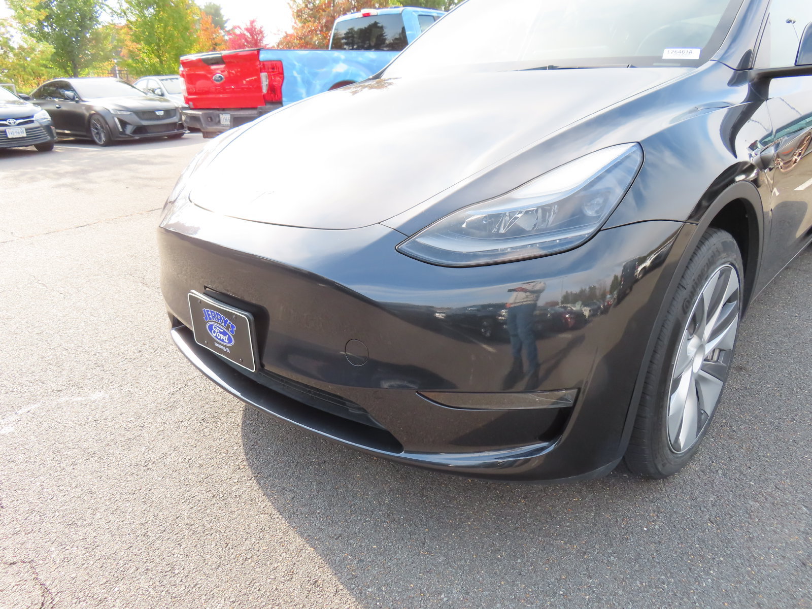 Used 2024 Tesla Model Y 2WD image 9