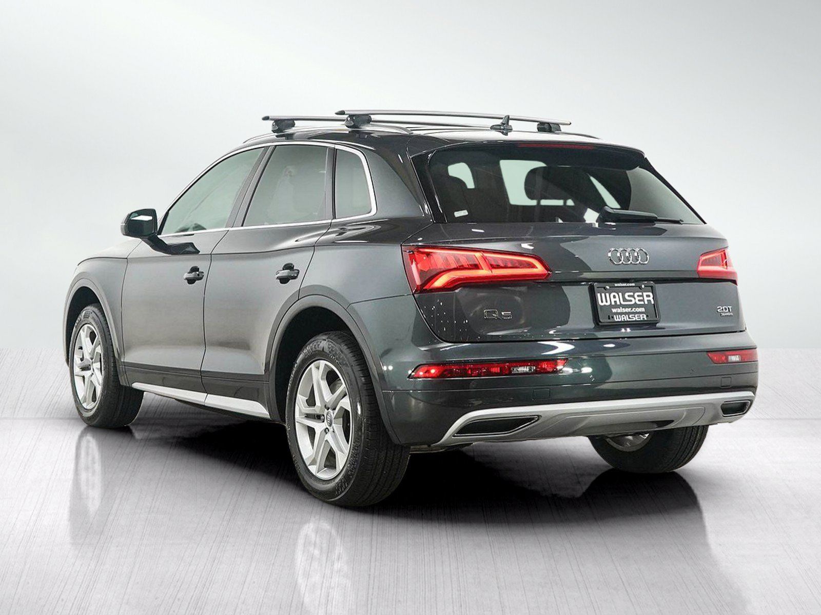 Used 2018 Audi Q5 2.0T Premium Plus w/ Premium Plus Package AWD/4WD image 3