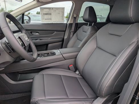 New 2026 Nissan Murano SV AWD/4WD image 18