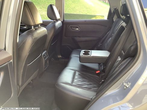 Used 2022 Nissan Rogue Platinum image 13