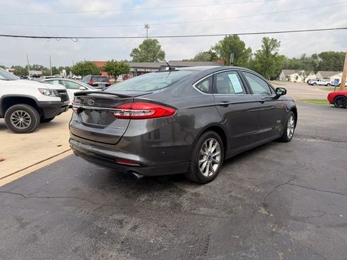 Used 2017 Ford Fusion Energi Platinum FWD image 7