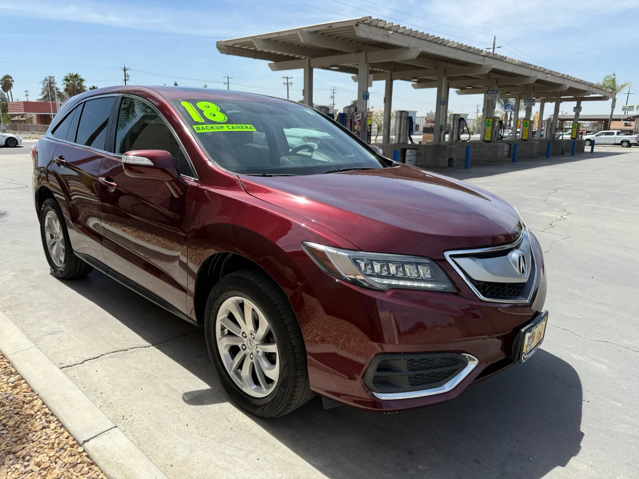 Used 2018 Acura RDX w/ AcuraWatch Plus Package FWD image 3