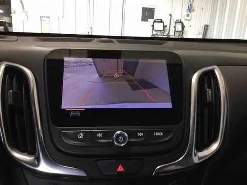 Used 2021 Chevrolet Equinox LT image 30