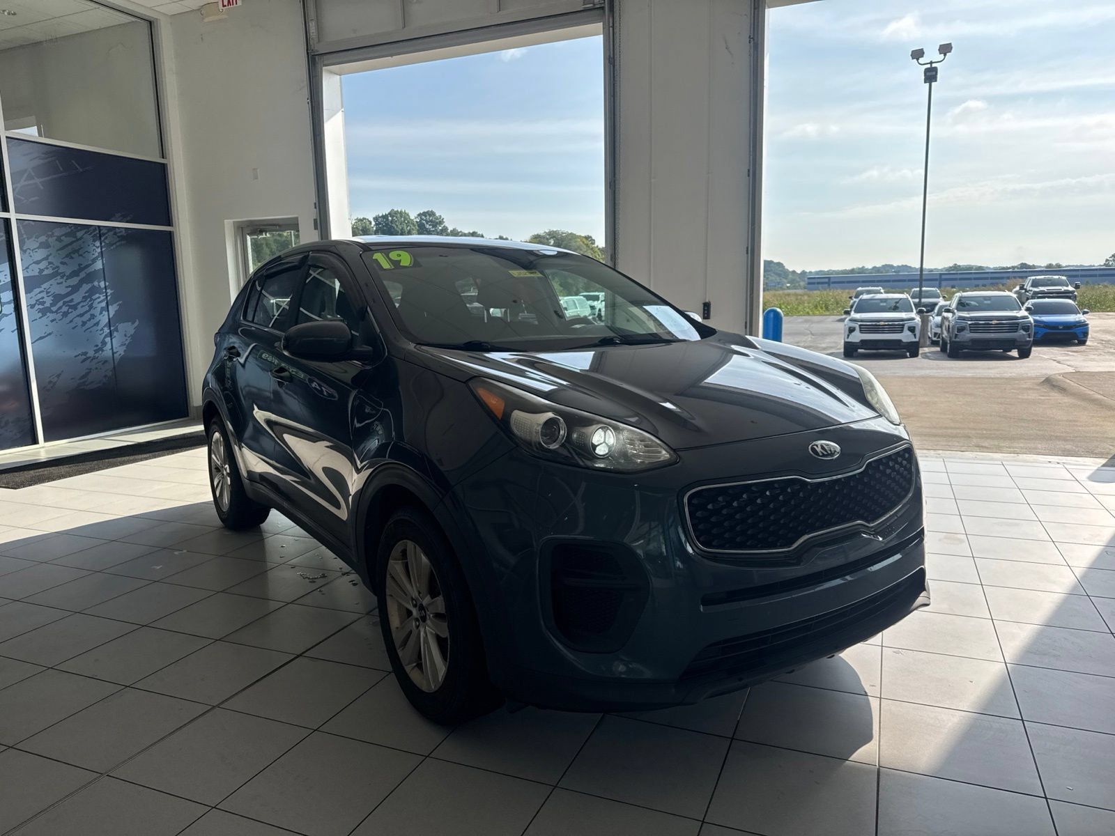 Used 2019 Kia Sportage LX FWD image 3