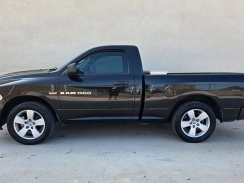 Used 2011 RAM 1500 2WD Regular Cab image 7