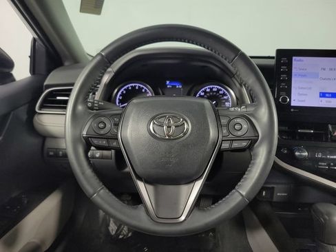 Used 2023 Toyota Camry SE w/ Cold Weather Package FWD image 23