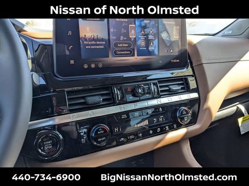 New 2026 Nissan Pathfinder Platinum image 14