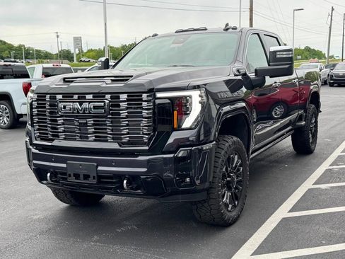 Used 2026 GMC Sierra 3500 Denali Ultimate AWD/4WD image 11