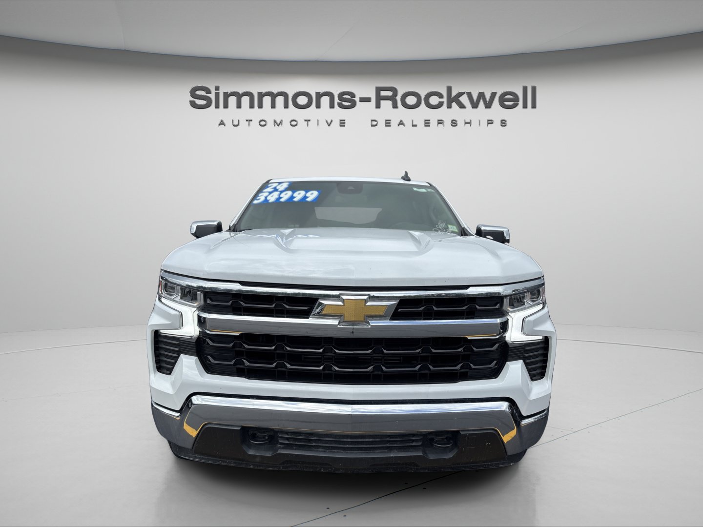 Used 2024 Chevrolet Silverado 1500 LT AWD/4WD image 6