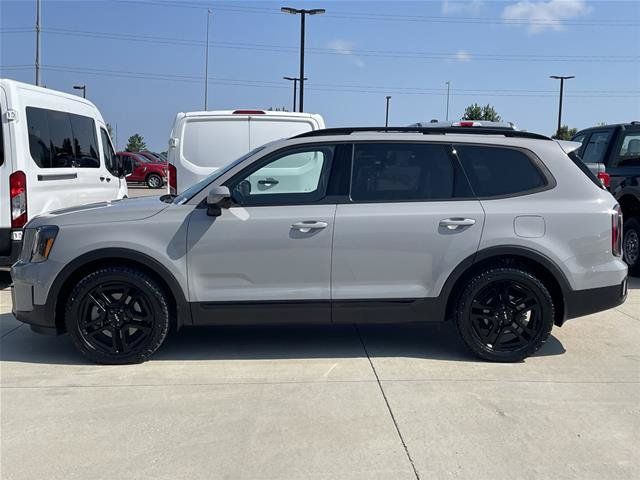 Used 2024 Kia Telluride SX X-Line AWD/4WD image 2