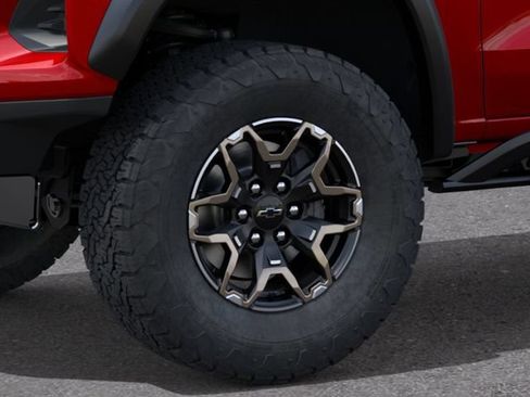 New 2026 Chevrolet Colorado ZR2 w/ Technology Package AWD/4WD image 9