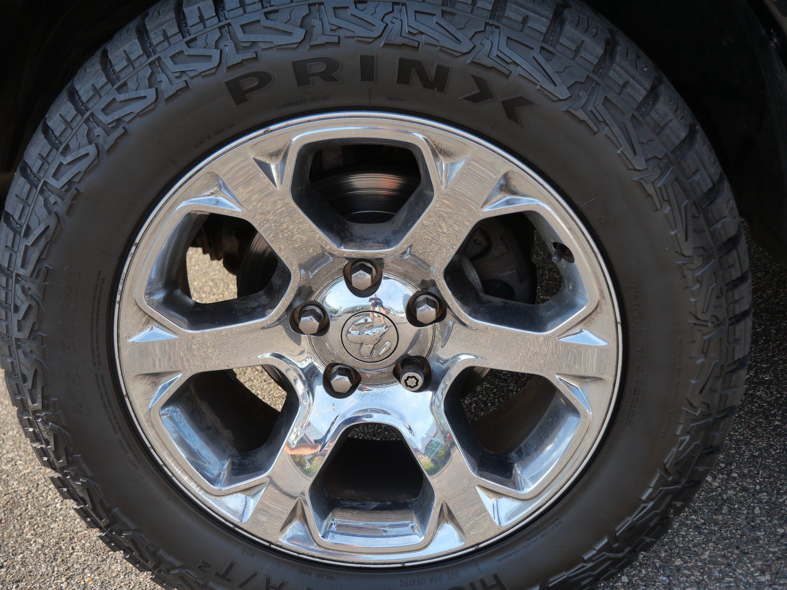 Used 2017 RAM 1500 Laramie w/ Convenience Group AWD/4WD image 15