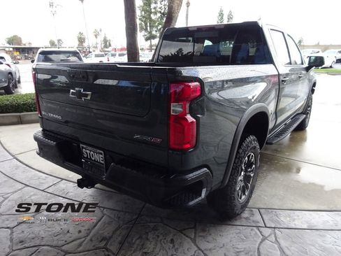 New 2026 Chevrolet Silverado 1500 ZR2 image 10