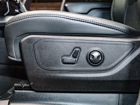 Used 2023 RAM 1500 Big Horn image 25