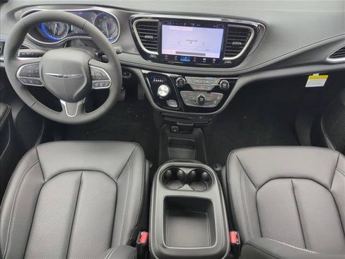 New 2026 Chrysler Pacifica Select FWD image 15