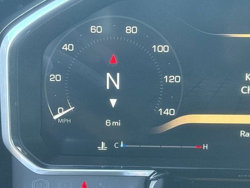 New 2026 GMC Sierra 2500 SLT w/ SLT Convenience Package image 15