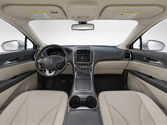 Used 2016 Lincoln MKX Reserve w/ Technology Package FWD image 20