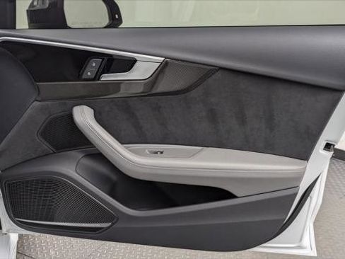 Used 2022 Audi S4 Premium Plus w/ Premium Plus Package image 22