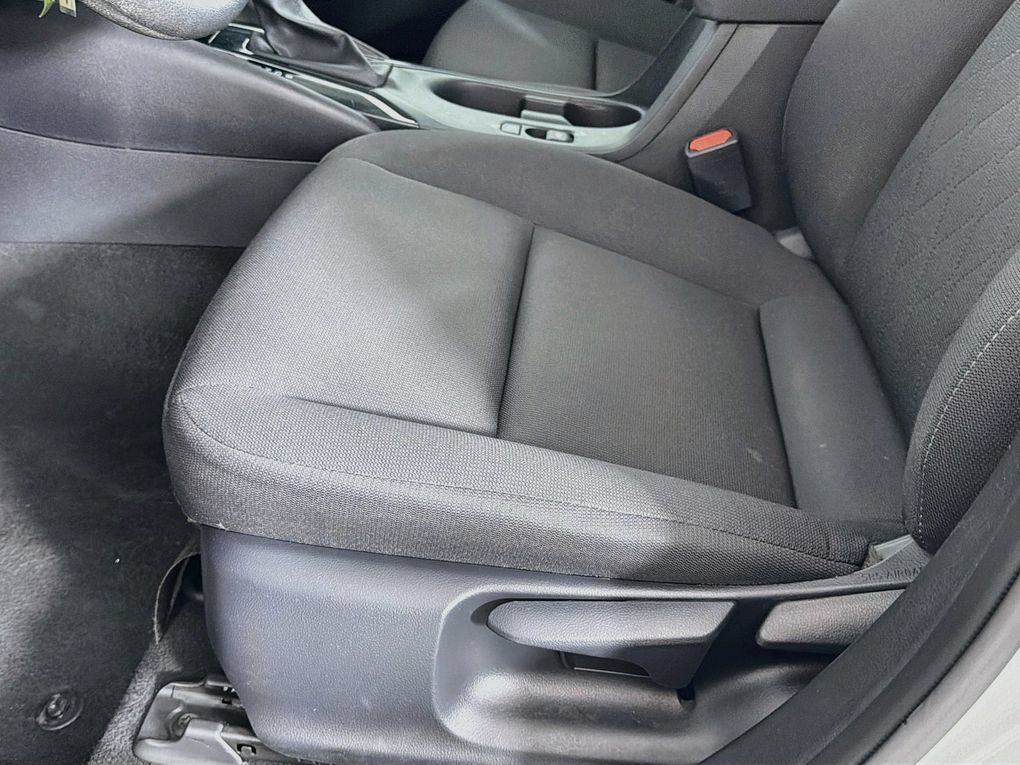 Used 2024 Toyota Corolla LE FWD image 24