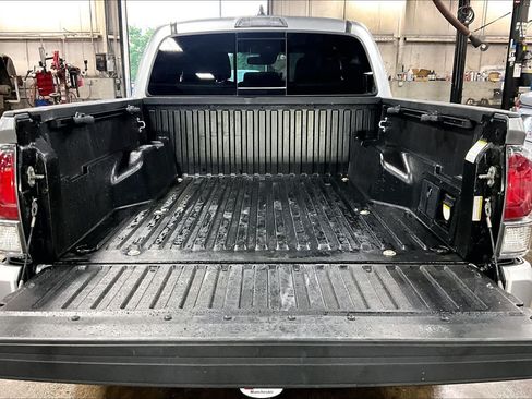 Certified 2023 Toyota Tacoma TRD Sport AWD/4WD image 30
