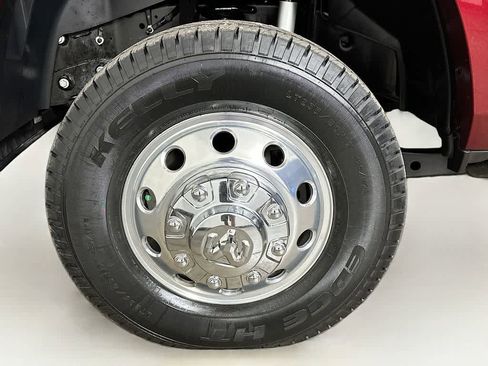 Used 2024 RAM 3500 Limited image 8