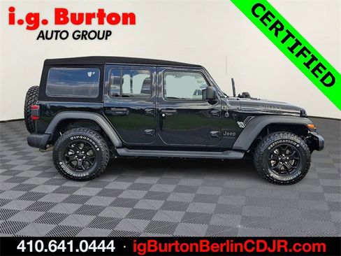 Used 2021 Jeep Wrangler Unlimited Sport image 7