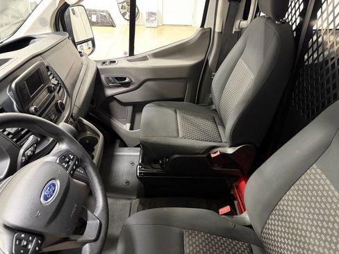 Used 2024 Ford Transit 250 Low Roof w/ Exterior Upgrade Package image 9