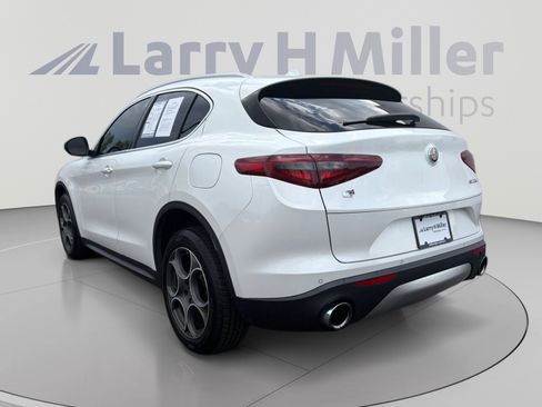 Used 2018 Alfa Romeo Stelvio Ti AWD/4WD image 3