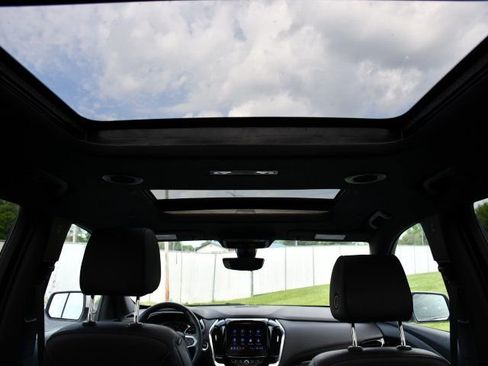Used 2023 Chevrolet Traverse RS w/ LPO, Floor Liner Package AWD/4WD image 34