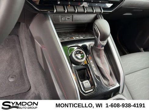 Used 2025 Chevrolet Colorado Z71 w/ Technology Package image 14