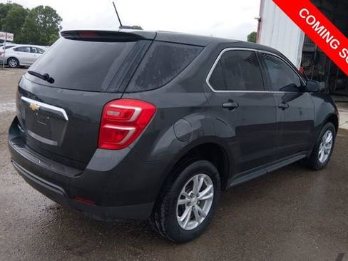 Used 2017 Chevrolet Equinox LS AWD/4WD image 4