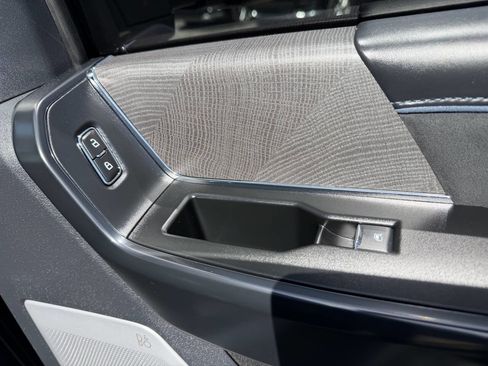 Used 2025 Ford F250 Platinum AWD/4WD image 64
