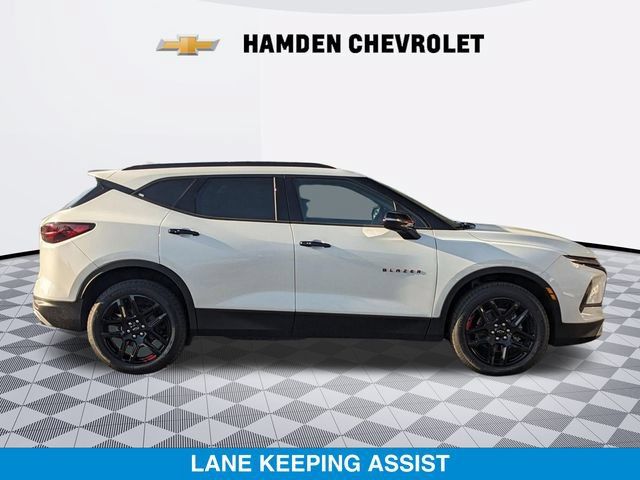 New 2025 Chevrolet Blazer LT w/ Redline Edition AWD/4WD image 2