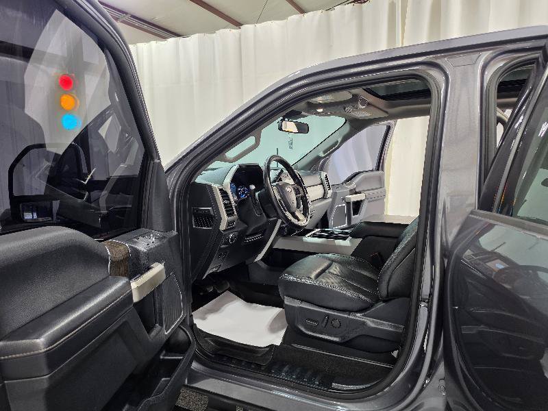 Used 2021 Ford F250 Lariat w/ Lariat Ultimate Package AWD/4WD image 17