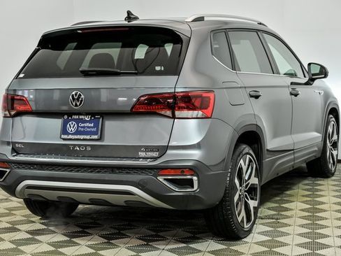 Certified 2022 Volkswagen Taos SEL w/ Panoramic Sunroof Package image 7