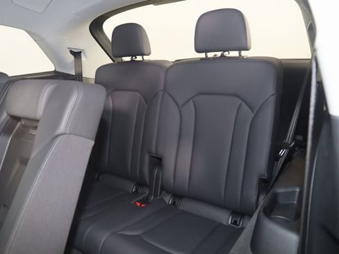 Used 2022 Audi Q7 Premium Plus w/ Premium Plus Package image 46