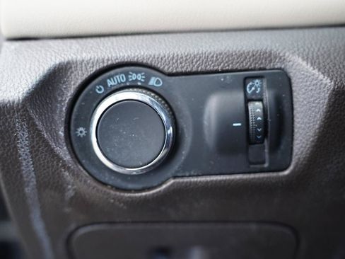 Used 2015 Chevrolet Cruze Diesel FWD image 22