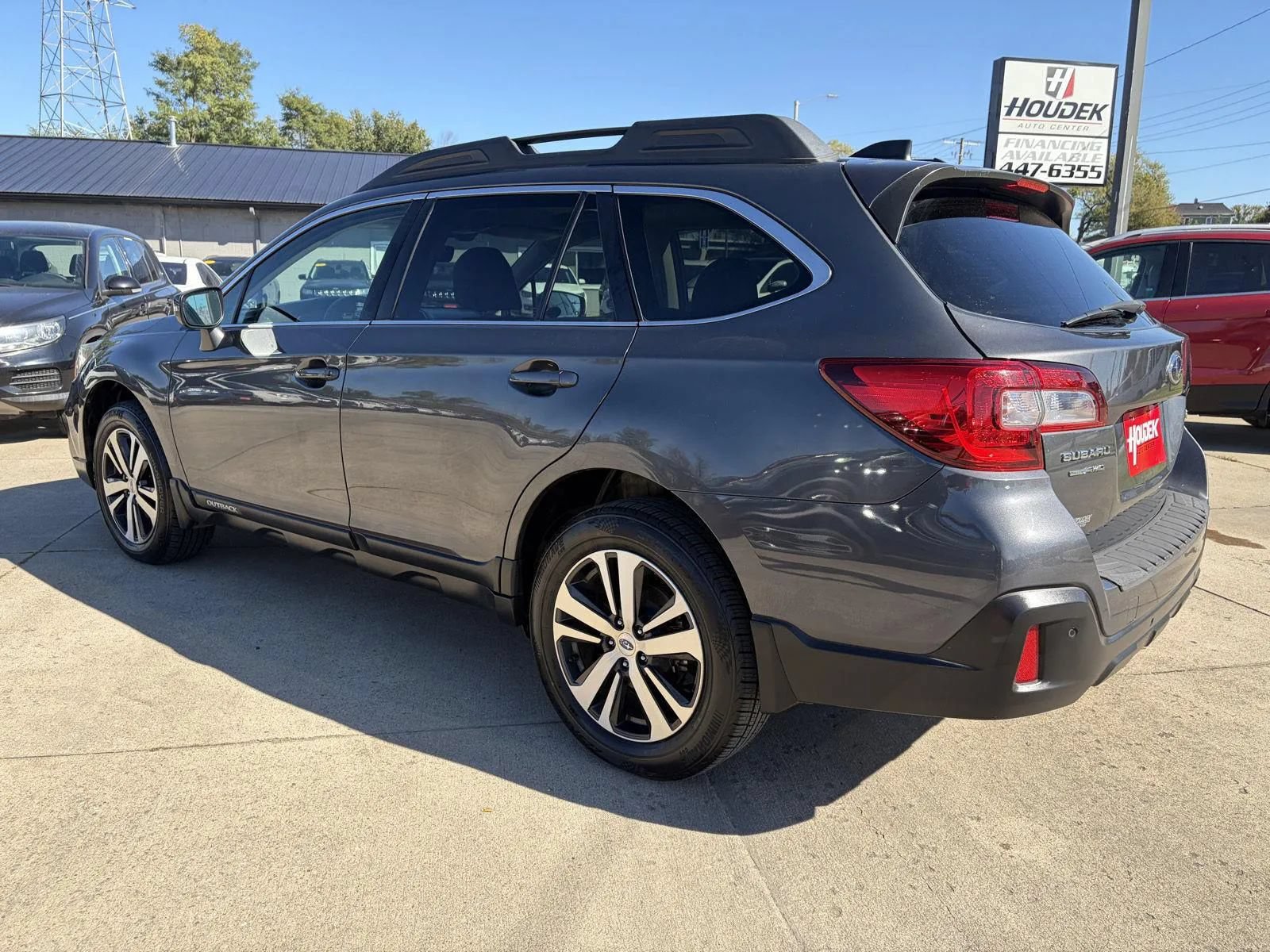 Used 2018 Subaru Outback 2.5i Limited AWD/4WD image 6