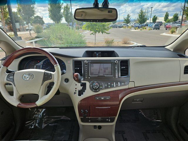 Used 2011 Toyota Sienna Limited w/ Premium Pkg AWD/4WD image 20